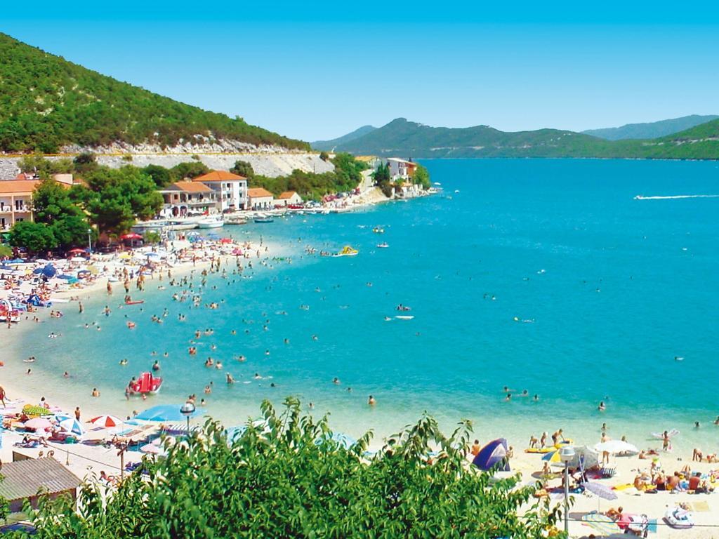 Guest House & Restaurant Adriatic Klek Exterior photo